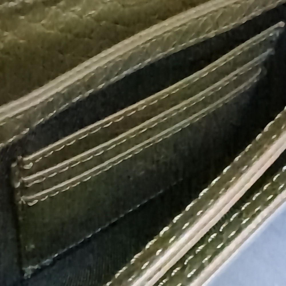 Zara Green Faux Leather Mini Purse With Beaded Strap. - Picture 8 of 12